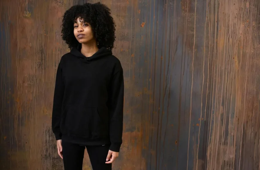 Bluza dresowa damska – komfort, styl i uniwersalność w jednym